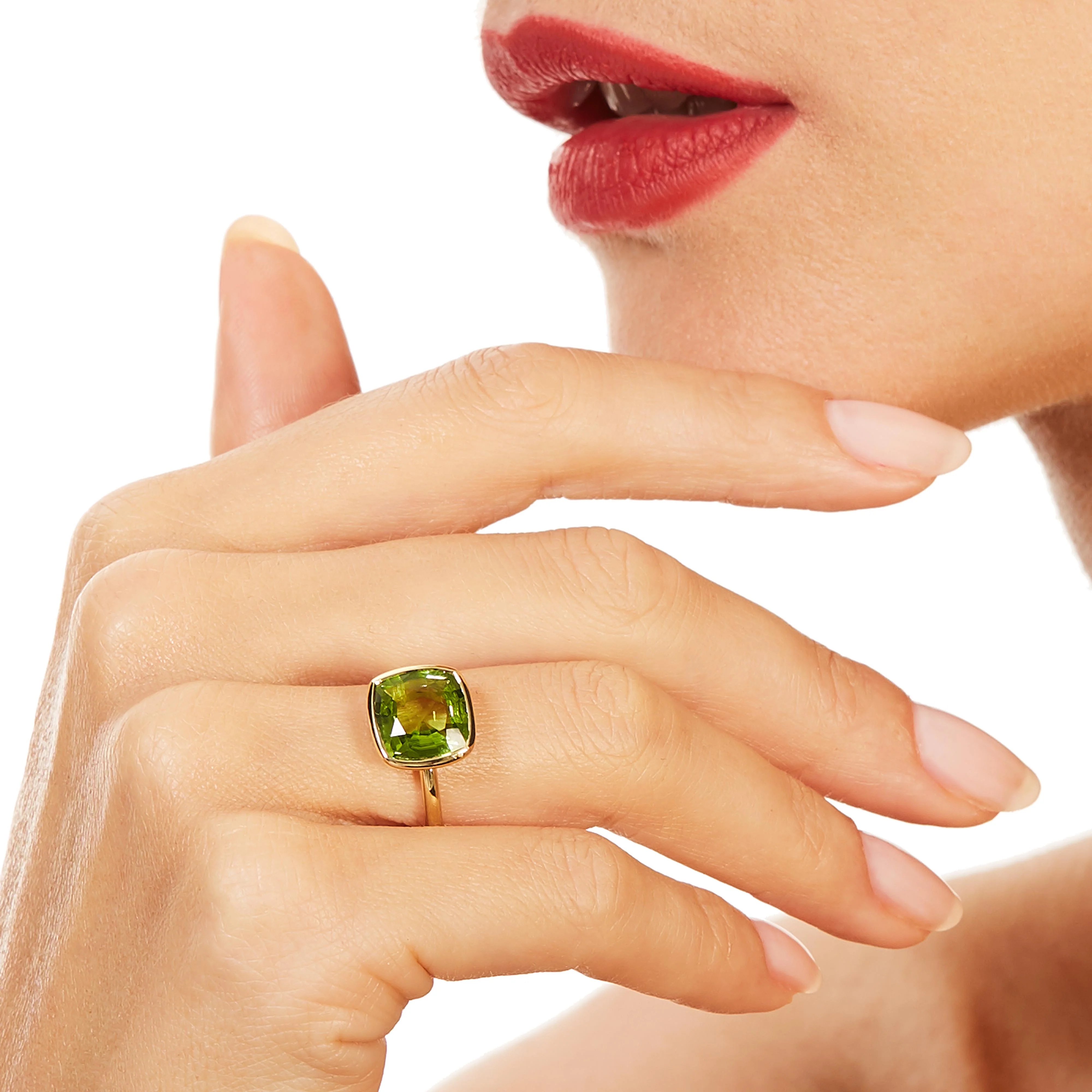 The Anderson (Cushion Cut Peridot in Solid 18ct Gold) - Image 3