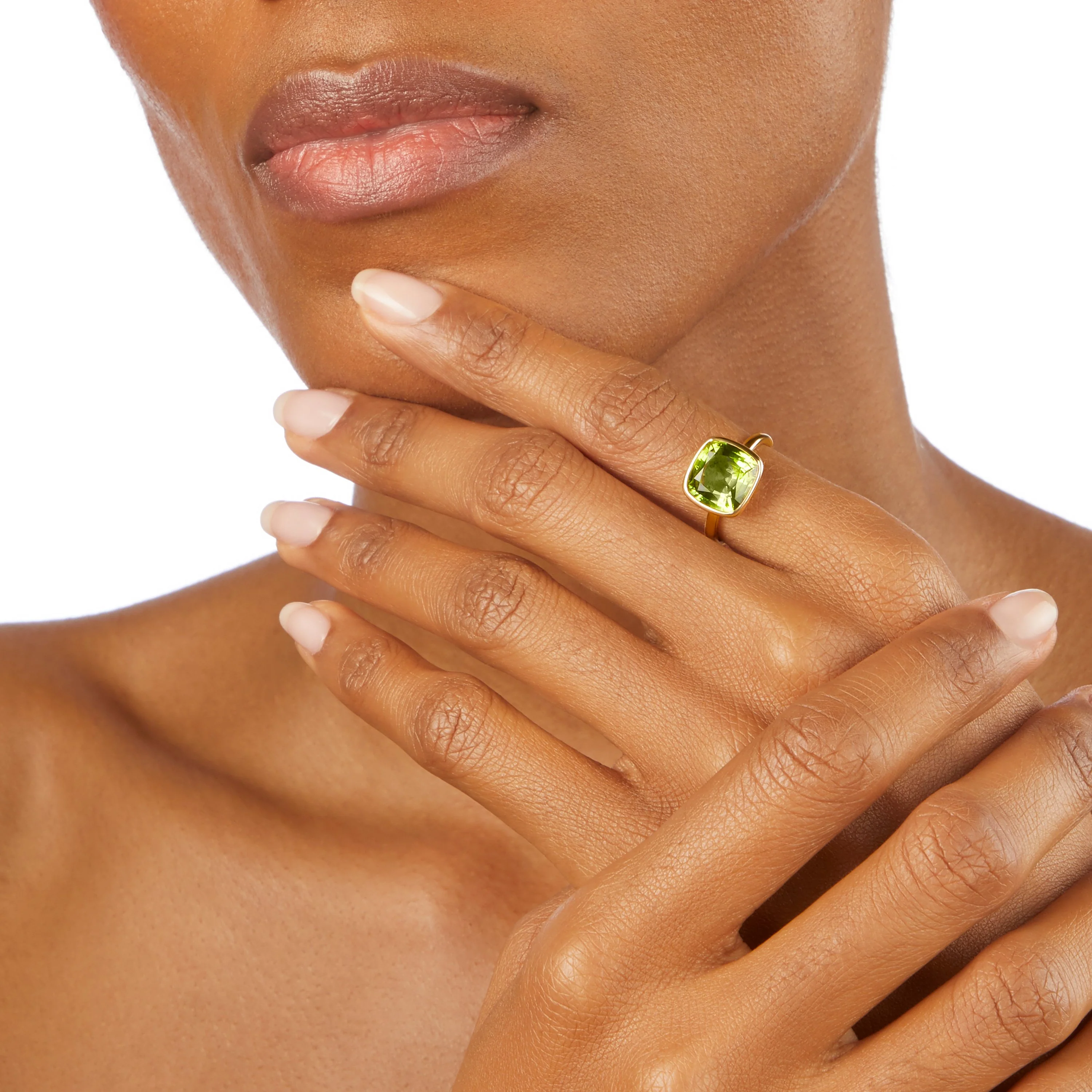 The Anderson (Cushion Cut Peridot in Solid 18ct Gold) - Image 4