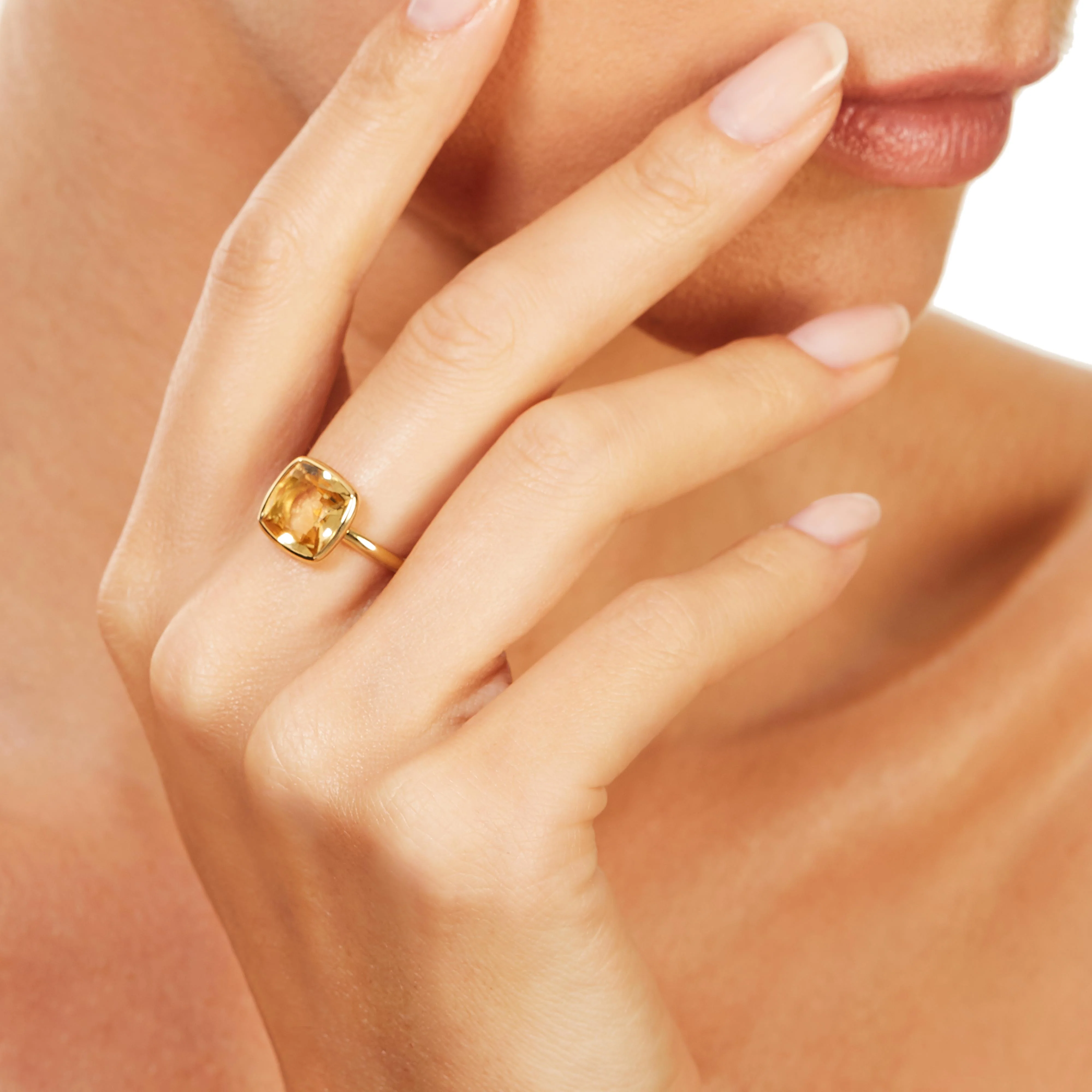 The Meena (Cushion Cut Light Citrine in Solid 18ct Gold) - Image 3